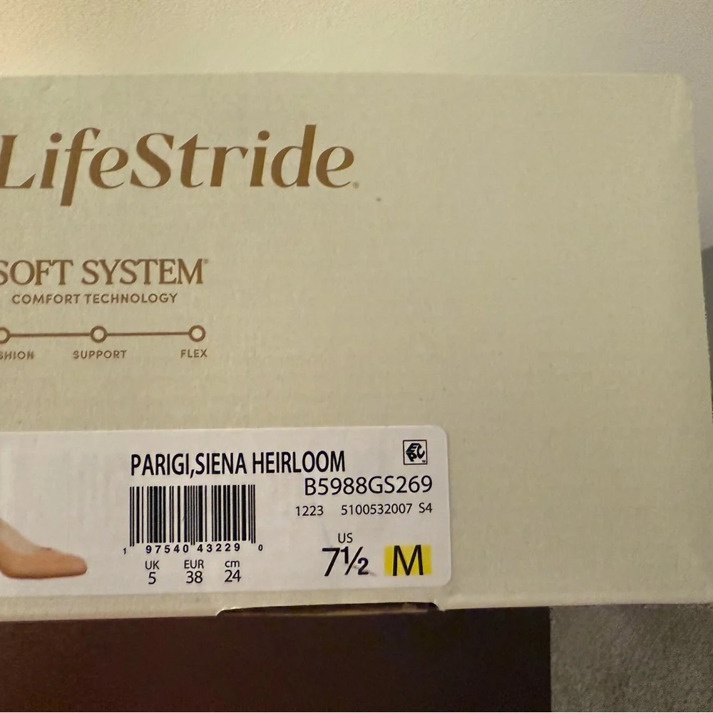 Life Stride Classic Tan Heels - Picture 7 of 7